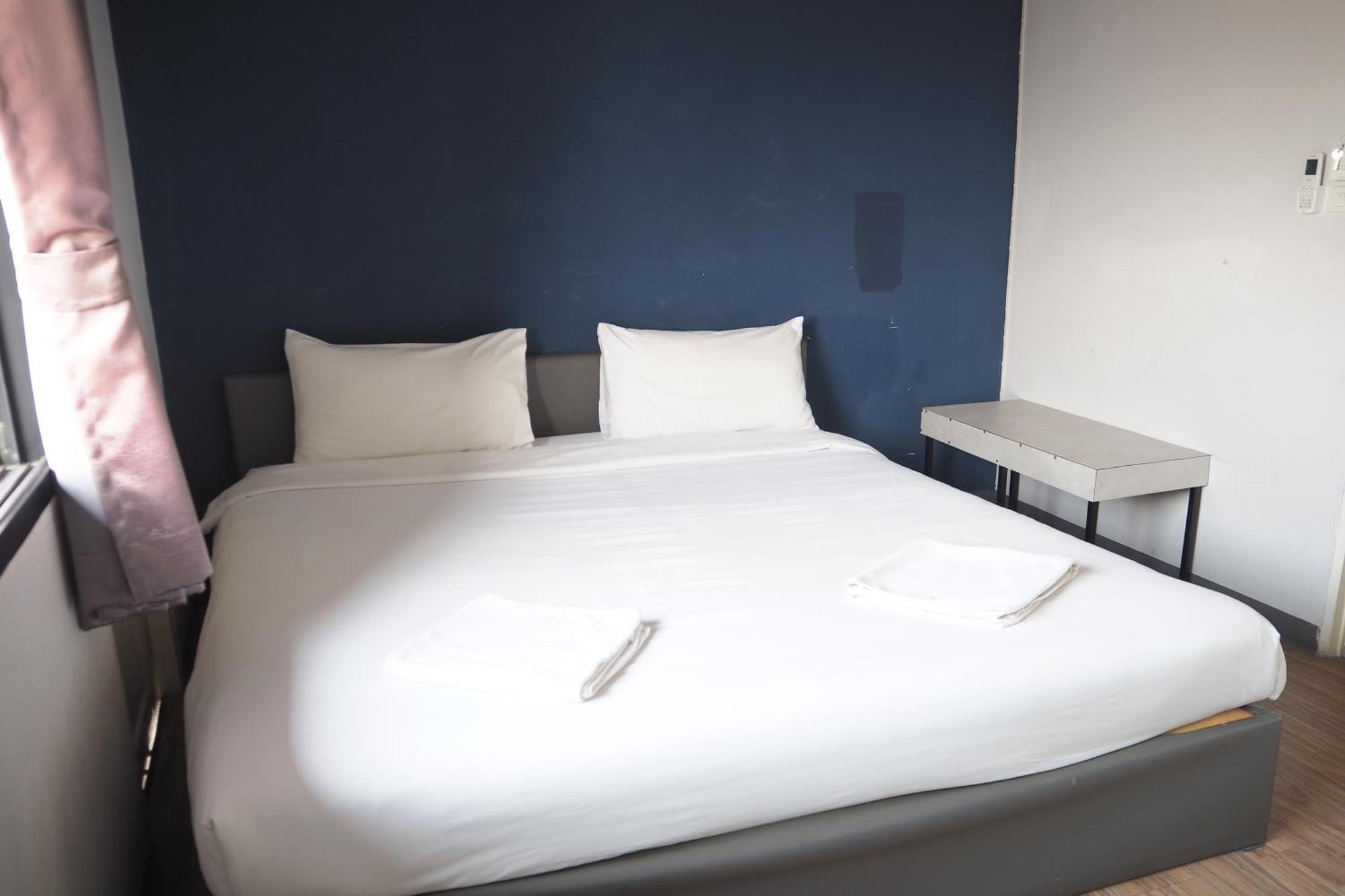 Blue26 Otel Ban Wat Sala Daeng Dış mekan fotoğraf
